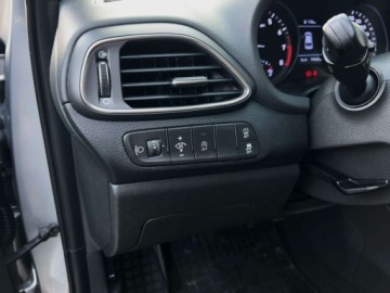 Hyundai i30 III Wagon Facelifting 1.0 T-GDI 120KM 2022 Hyundai i30 I30 1.0T-Gdi 120KM Modern SalonPL Asystenci Bluetooth Tempomat, zdjęcie 17