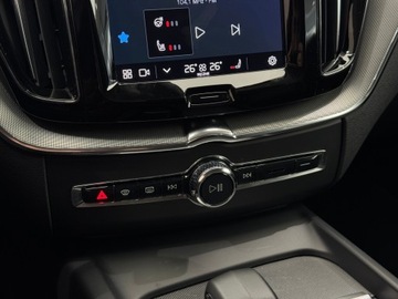 Volvo XC60 II 2022 Volvo XC 60 B5 AWD Plus Dark / 1 właściciel / Salo, zdjęcie 23
