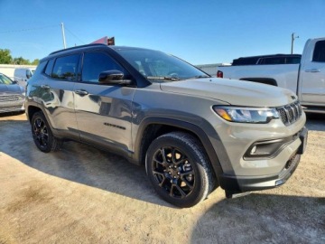 Jeep Compass II 2024 Jeep Compass Latitude 2024 2.0 Benzyna 200KM, zdjęcie 4