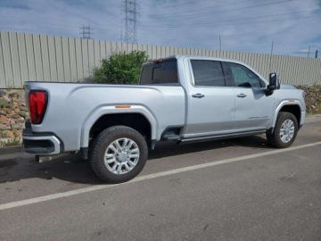  GMC Sierra K2500 Denali 2022 6.6l 6.6 Diesel 401KM, zdjęcie 3
