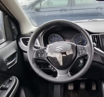 Suzuki Baleno III 2019 Suzuki Baleno 2019r, 1.2 Benzyna. Uszkodzony przod. Pali. 1.2 Benzyna 80KM, zdjęcie 9