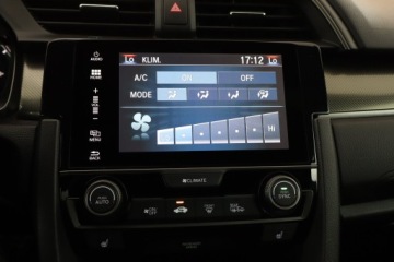 Honda Civic X Hatchback 5d 1.0 VTEC Turbo 129KM 2018 Honda Civic 1.0 VTEC Turbo, Salon Polska, Automat, zdjęcie 15