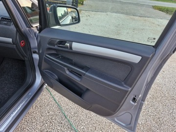 Opel Zafira B 1.8 ECOTEC 140KM 2010 Opel Zafira Piekna 1.8 benzyna 140 z Niemiec zarejestrowana bezwypadkowa g, zdjęcie 20