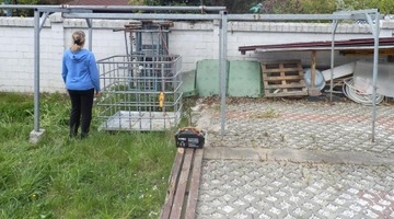 Кран-подъемник для спуска гидроцикла и т. д.