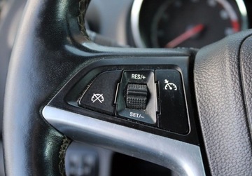 Opel Meriva II Mikrovan Facelifting 1.4 Turbo ECOTEC 140KM 2014 Opel Meriva 1.4 Turbo 140KM Pakiet Zimowy Tempomat Czujniki parkowania FVm, zdjęcie 22