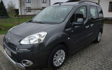 Peugeot Partner II Furgon L1 Facelifting 1.6 HDi 75KM 2013 Peugeot Partner 1.6HDI 2013r Klima Led Hak 5-Osobowy Sprowadzony 1.6, zdjęcie 2