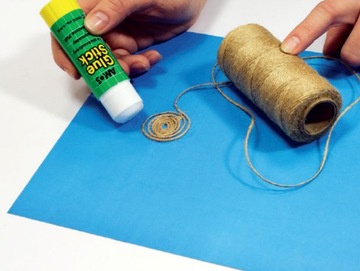 Клей-карандаш School очень прочный и долговечный, 22 г Amos