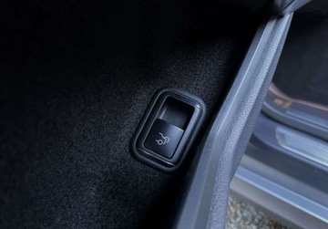 Mercedes Klasa E W212 Coupe 250 CGI BlueEFFICIENCY 204KM 2010 Mercedes-Benz Klasa E E250 NAVI AUTOMAT 204KM zarejestrowany 1.8, zdjęcie 33