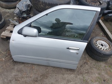 DVEŘE LEVÉ PŘEDNÍ NISSAN PRIME P11 2000R 1.6 4X ELEKTRIKA ZDRAVÉ
