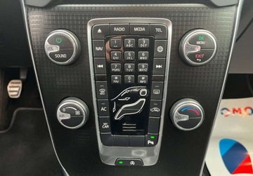 Volvo V40 II Hatchback Facelifting 2.0 D2 120KM 2018 Volvo V40 , R- Design , nawigacja , skorzane fotele 2.0 Diesel 120KM, zdjęcie 24