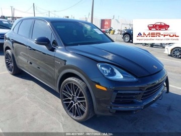 Porsche Cayenne III 2019 Porsche Cayenne 2019r, E-Hybrid, 3.0L, 4x4 3.0 Hybryda 375KM