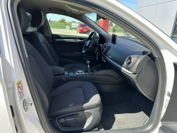 Audi A3 8V Limousine Facelifting 1.5 TFSI 150KM 2017 Audi A3 Limousine Virtual, Navi, Grzane fotele,Alu, zdjęcie 15