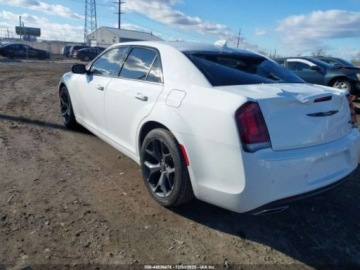 Chrysler 300C II 2023 Chrysler 300s 2023 3.6 Benzyna 300KM, zdjęcie 3