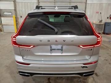 Volvo XC60 II Crossover T5 250KM 2019 Volvo XC 60 T5 R-Design 2019 2.0 Benzyna 250KM, zdjęcie 2