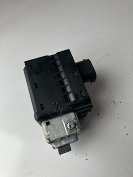 BLOKADA KIEROWNICY ZOE CAPTUR I CLIO IV 487004399R