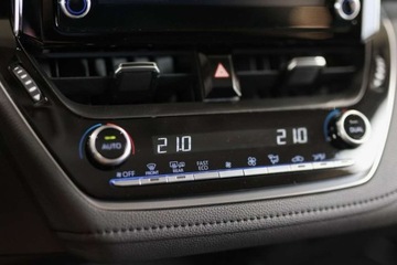 Toyota Corolla XII Sedan 1.8 Hybrid 122KM 2022 Toyota Corolla 1.8 Hybrid Comfort 1.8 Hybryda 122KM, zdjęcie 15