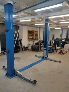 ДВУХСТОННЫЙ ПОДЪЕМ АВТОМАТИЧЕСКИЙ АВТОБУС BESTLIFT 4,2 Т