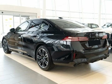 BMW Seria 5 G90-91 Touring 2.0 520d 197KM 2025 BMW Seria 5 520d xDrive Sport Sedan 2.0 (197KM) 2025, zdjęcie 2