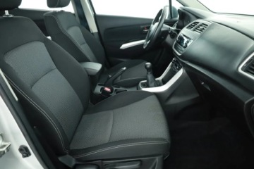 Suzuki SX4 II S-cross 1.6 VVT 120KM 2015 Suzuki SX4 S-Cross 1.6 VVT, Salon Polska, zdjęcie 6
