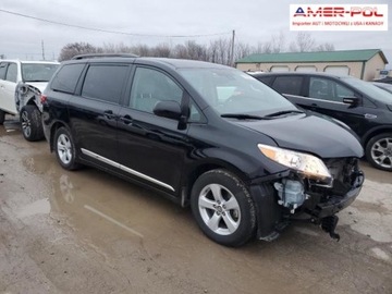 Toyota Sienna III 2020 Toyota Sienna 2020, 3.5L, LE, od ubezpieczalni