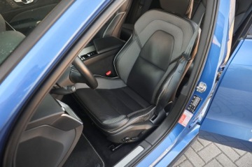 Volvo V60 II  2021 __R-DESIGN__ MEGA KOLOR, zdjęcie 30