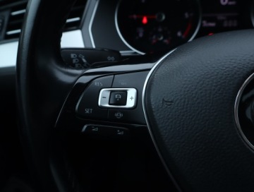 Volkswagen Passat B8 Limousine 2.0 TDI BlueMotion SCR 150KM 2019 VW Passat 2.0 TDI, Automat, Navi, Klima, zdjęcie 14