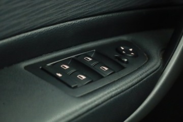 BMW Seria 1 E81/E87 Hatchback 5d E87 1.6 116i 122KM 2007 BMW 1 116i, Klima, Parktronic,ALU, zdjęcie 11