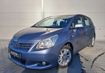 Toyota Verso Minivan 2.0 D-4D 126KM 2013 Toyota Verso bezwypadkowepanoramajedzie i wyglada jak noweorg lakier7osob