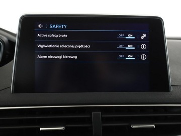 Peugeot 3008 II Crossover 1.2 PureTech 130KM 2017 Peugeot 3008 FV23% Allure automat navi virutal, zdjęcie 28