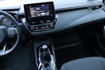 Toyota Corolla XII Sedan 1.5 VVT-i 125KM 2021 Toyota Corolla 1.5 VVT-i, Salon Polska, zdjęcie 7