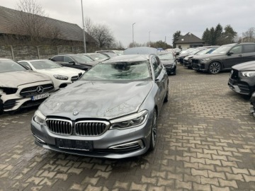 BMW Seria 5 G30-G31 Touring 540i 340KM 2017 BMW 540 Luxury Line Xdrive Skóra Kamery360 Harman, zdjęcie 2