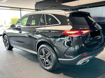 Mercedes GLC C254/X254 2025 MERCEDES-BENZ GLC 300 e 4-Matic AMG Line 2.0 (360KM) 2025, zdjęcie 3