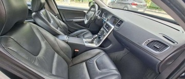 Volvo V60 I 2013 Volvo V60 Volvo V60 D6 AWD Plug-in Hybrid Summum 2.4 Hybryda Plug-in 220KM, zdjęcie 7