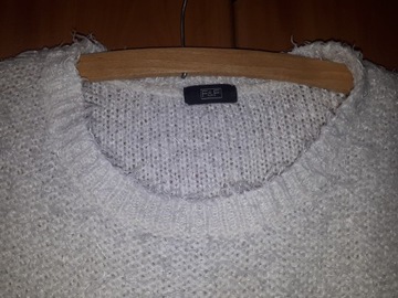 свитер с пайетками, размер 38