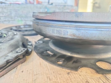 AUDI A4 B8 2.0TDI KOLO DVOUHMOTNÉ 415034410 KOTOUČ PŘÍTLAČÁK 963