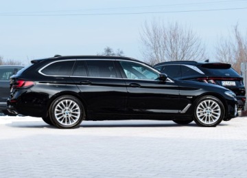 BMW Seria 5 G30-G31 Touring Plug-In 2.0 530e 292KM 2022 BMW 530e 292ps Luxury HUD Lasery 360° ACC 4xKlima Skóra HiFi Blis Keyles 18, zdjęcie 36