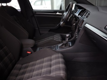 Volkswagen Golf VII GTD Variant Facelifting 2.0 TDI-CR BMT 184KM 2017 VW Golf 2.0 TDI GTD, 181 KM, Automat, Navi, Xenon, zdjęcie 8
