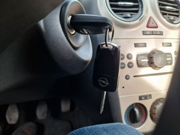 Opel Corsa D Hatchback 1.2 Twinport ECOTEC 80KM 2007 Opel Corsa 1.2 Benzyna 80 KM, Klimatyzacja,, zdjęcie 14