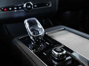 Volvo XC90 II SUV Plug-In Facelifting 2024 2.0 T8  455KM 2025 XC90 T8 AWD Plug-In Hybrid Ultra Bright 7os 2.0 (455KM) 2025, zdjęcie 12