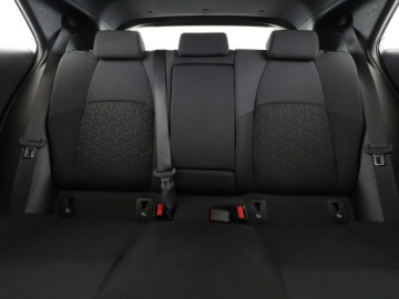 Toyota Corolla XII Hatchback 1.8 Hybrid 122KM 2020 Toyota Corolla automat navi kamera ACC LED, zdjęcie 17