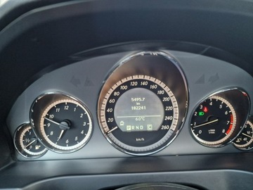 Mercedes Klasa E W212 Coupe 200 CGI BlueEFFICIENCY 184KM 2010 Mercedes E 200 Coupe Avantgarde Automat Kamera Nav, zdjęcie 35