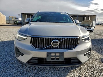 Volvo XC40 2025 Volvo XC 40 Core 2025 2.0 Benzyna 200KM, zdjęcie 5