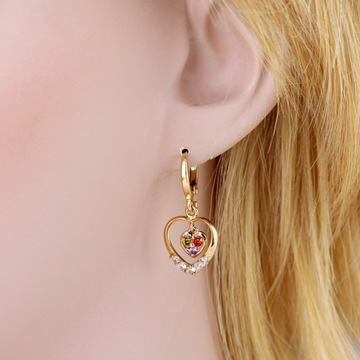 СЕРЬГИ С ПОДВЕСКАМИ СЕРЬГИ С РЫНКАМИ