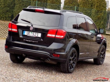 Fiat Freemont 2.0 Multijet II 16v 170KM 2014 Fiat Freemont BLACK CODE 170KM AWD Alpine Skora Kamera 7m 2.0 Diesel 170KM, zdjęcie 10