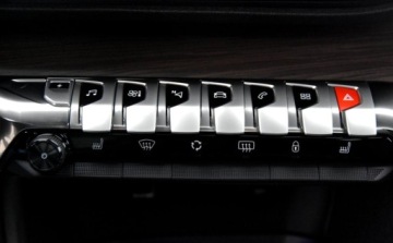 Peugeot 3008 II Plug-In Hybrid Facelifting 1.6 HYBRID4 300KM 2022 Peugeot 3008 SKORA Alusy LED Navi. BLIS linne assist Grzane fotele 1.6, zdjęcie 29