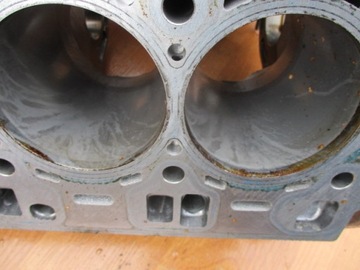 BMW X5 G05 X6 G11 G12 G07 G30 N63 N63B44C 4.4 БЛОК человек
