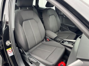 Audi A3 8Y Sportback 1.5 35 TFSI 150KM 2023 Audi A3 Sportback Kamera cofania ,Tempomat , Kluczyk komfortowy , Smartpho, zdjęcie 22