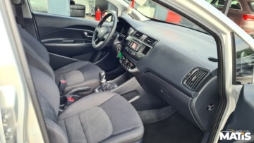 Kia Rio III Hatchback 3d 1.4 DOHC CVVT 109KM 2011 Kia Rio 1.4benz 109KM manual 6 biegow klima el szyby 1.4 Benzyna 109KM, zdjęcie 19