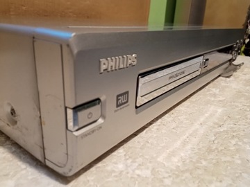 PHILIPS DVDR70 без пульта дистанционного управления