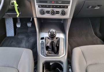 Volkswagen Golf Sportsvan Sportsvan 1.6 TDI BlueMotion 110KM 2015 Volkswagen Golf Sportsvan 1,6 TDI 110KM Navi Hak 1.6 Diesel 110KM, zdjęcie 29